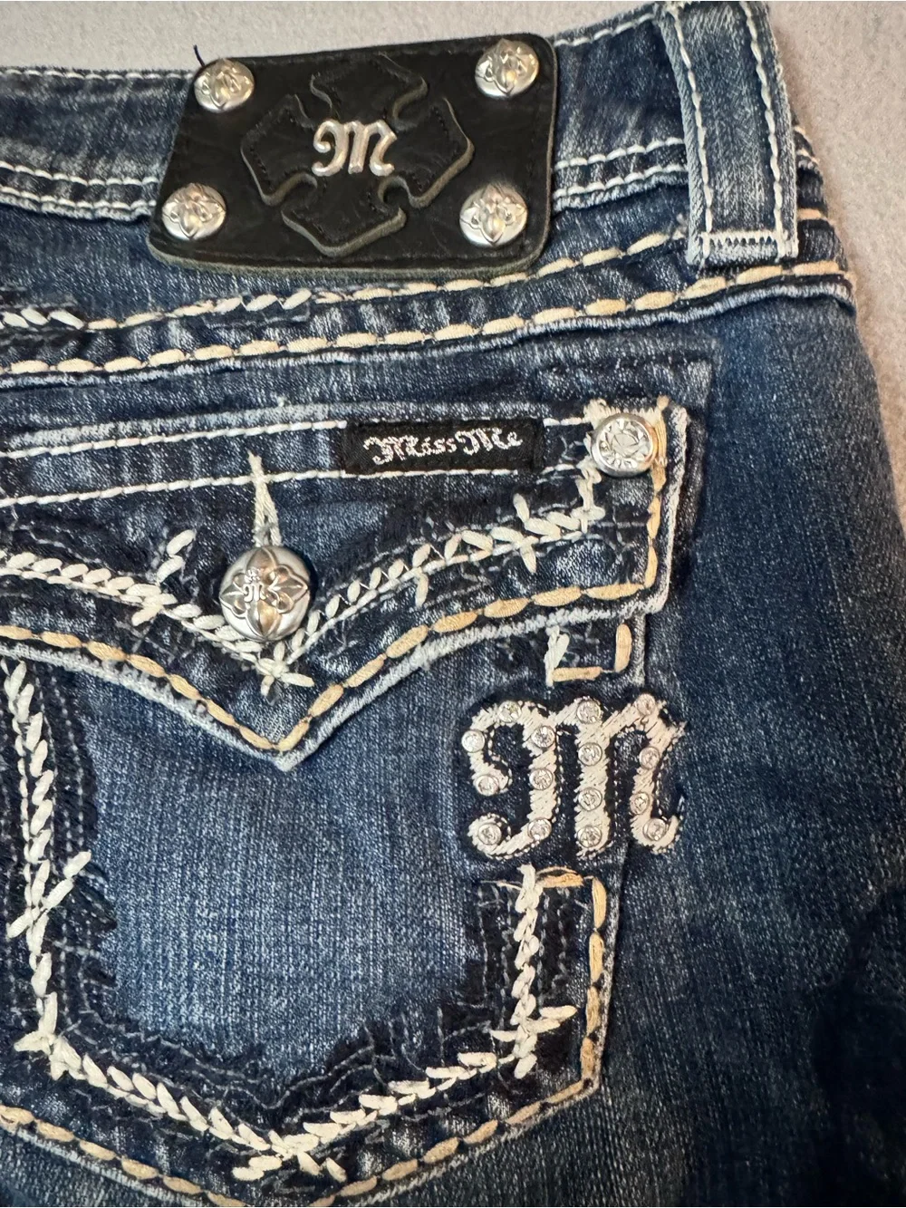 Y2K Miss Me Indigo Cropped/Capri Bootcut Jeans Size 28